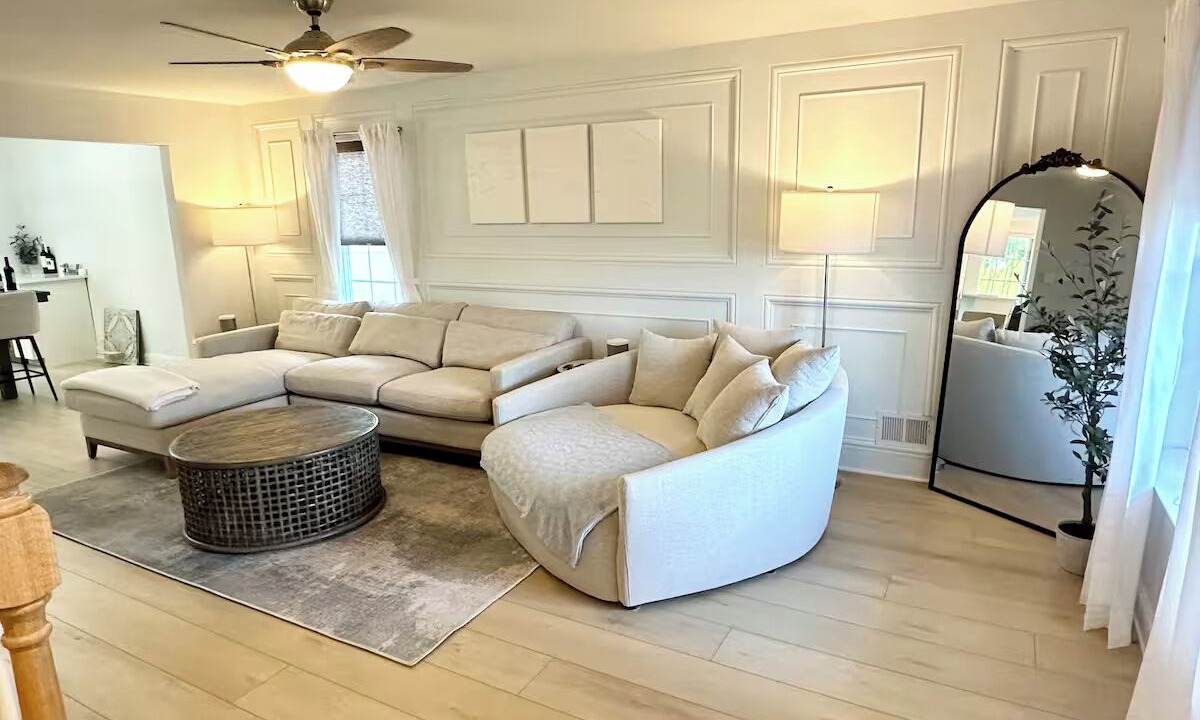 Photo of Livingroom in Long Branch