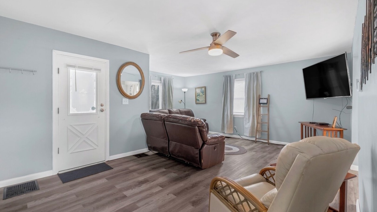 Photo of Livingroom in Mercer
