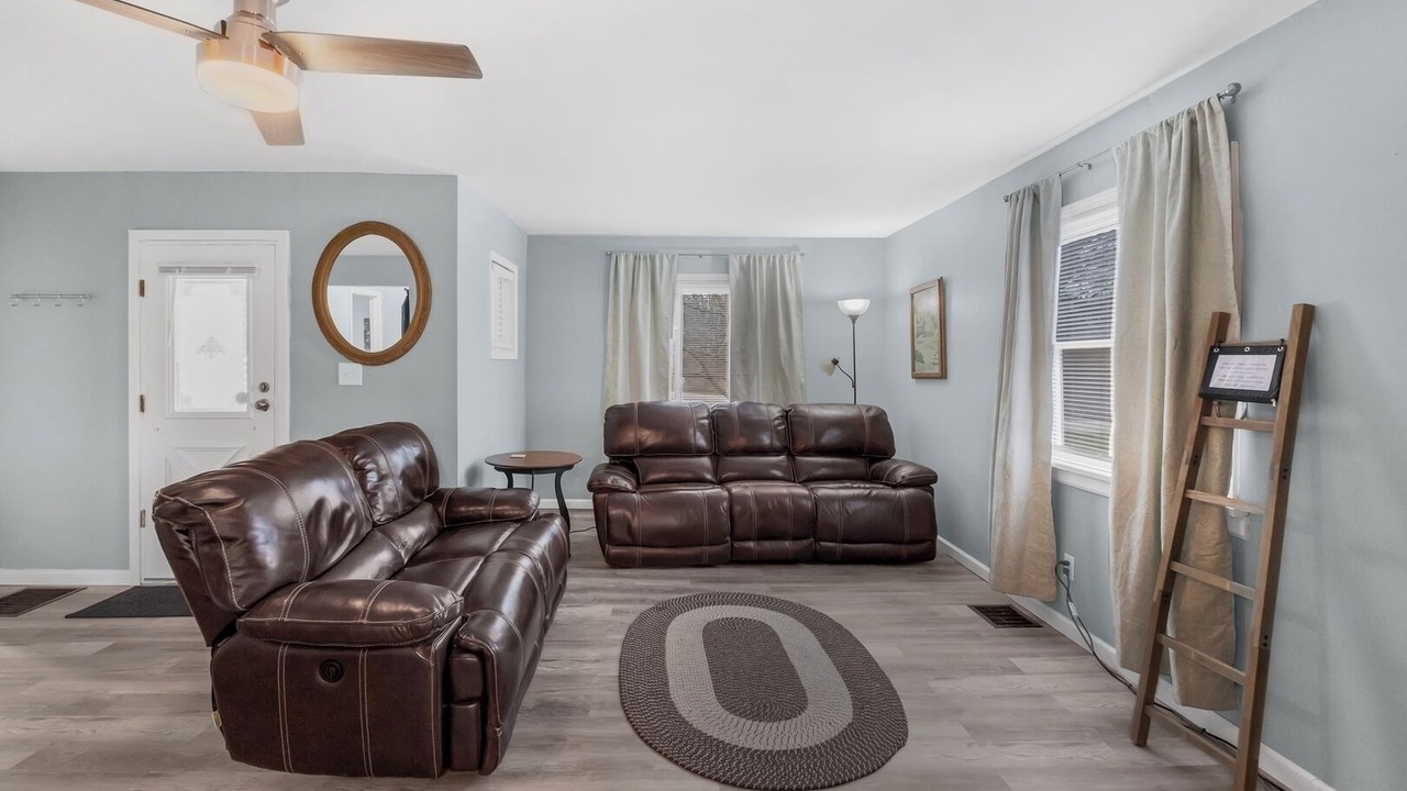 Photo of Livingroom in Mercer