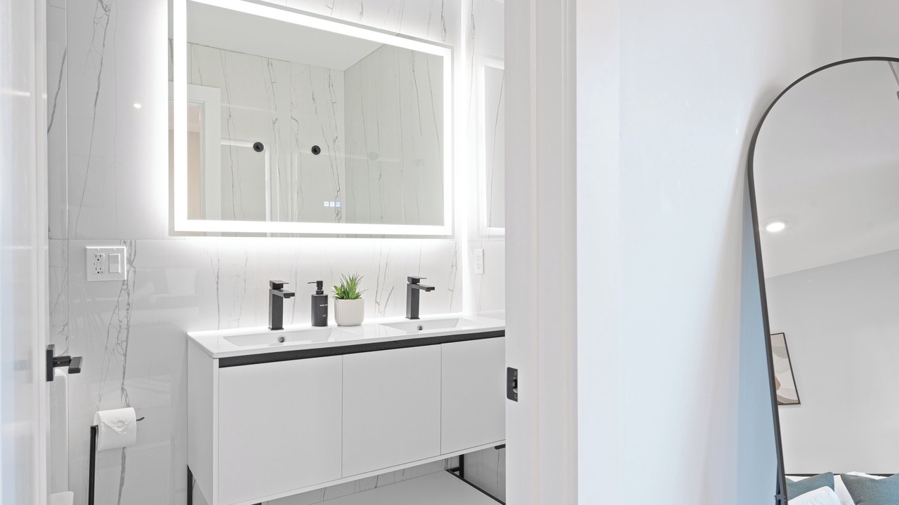 Photo of Bathroom in McGinley Square