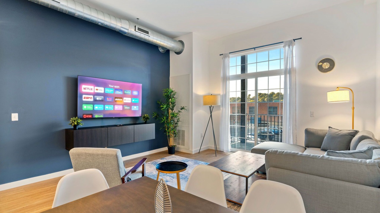 Photo of Livingroom in Central Northside