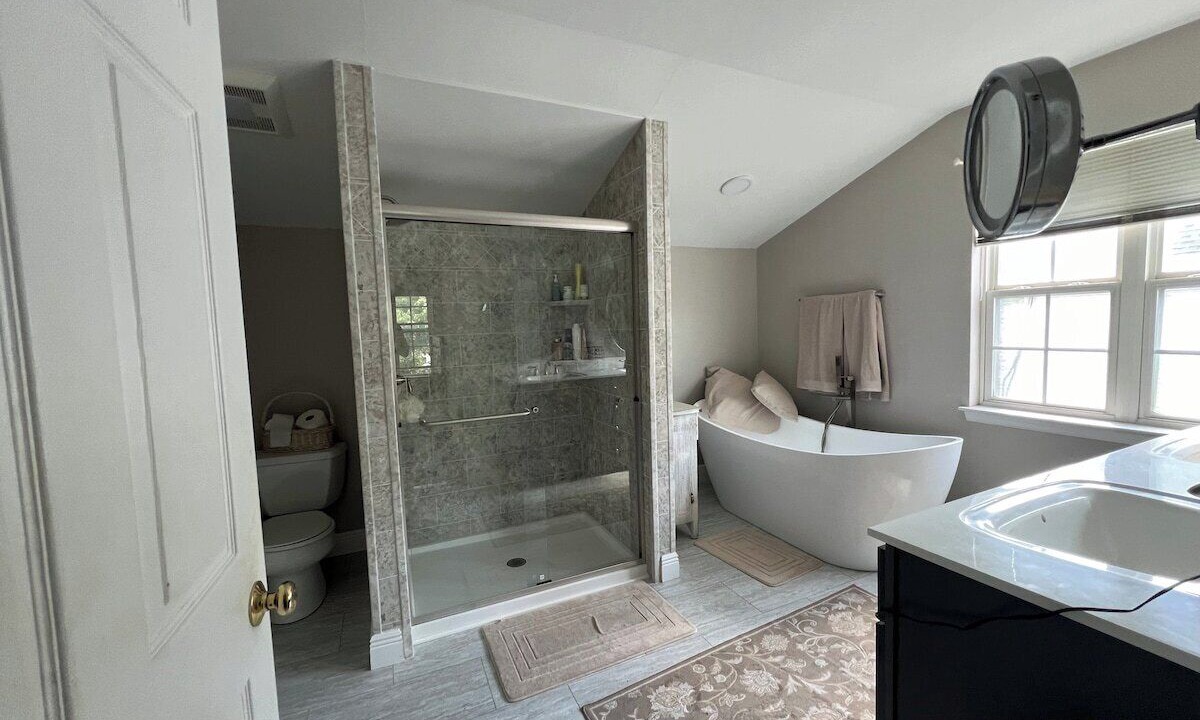 Photo of Bathroom in Blawenburg