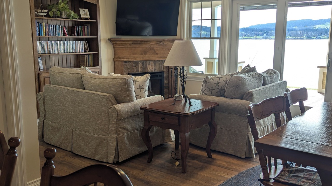 Photo of Livingroom in Town of Milo