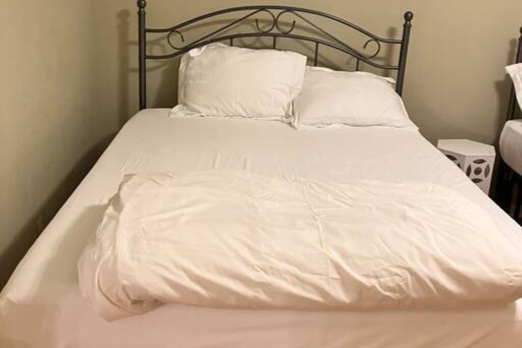 Photo of Bedroom in Glasser