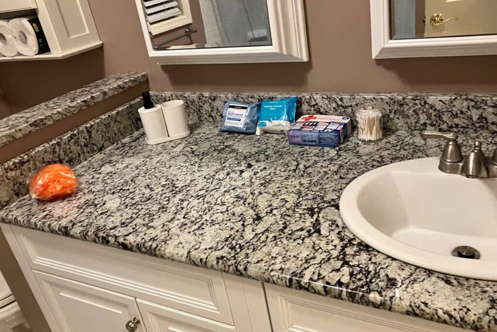 Photo of Bathroom in Glasser
