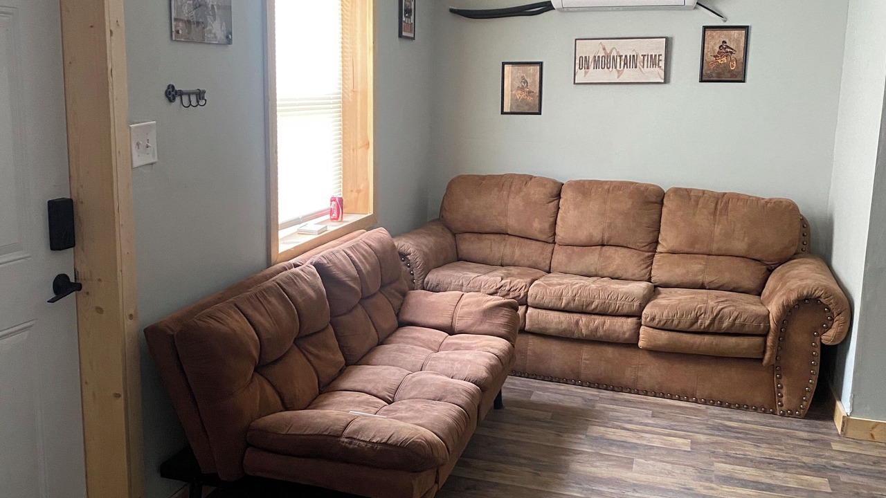 Photo of Livingroom in Newtown