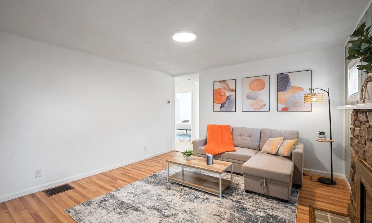 Photo of Livingroom in Natrona Heights