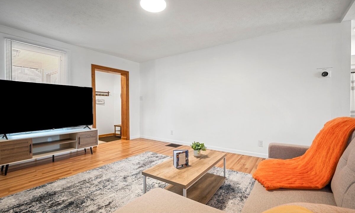 Photo of Livingroom in Natrona Heights