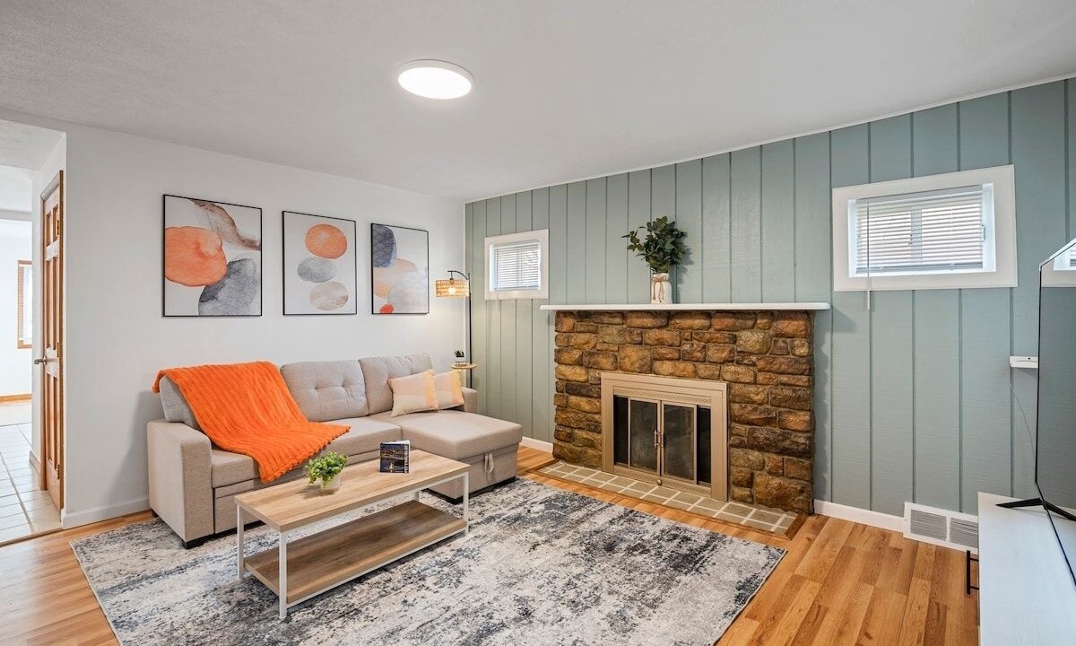 Photo of Livingroom in Natrona Heights