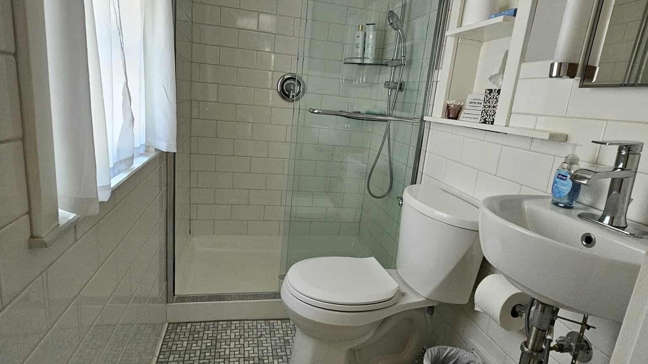 Photo of Bathroom in Armbrust