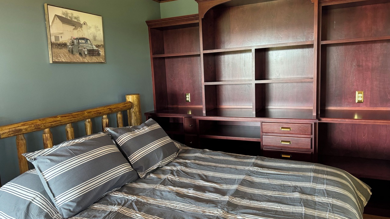 Photo of Bedroom in Lewisburg