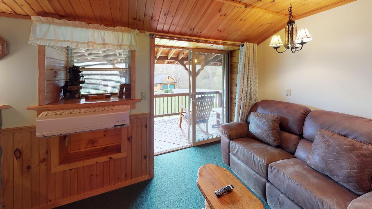 Photo of Livingroom in Gaines