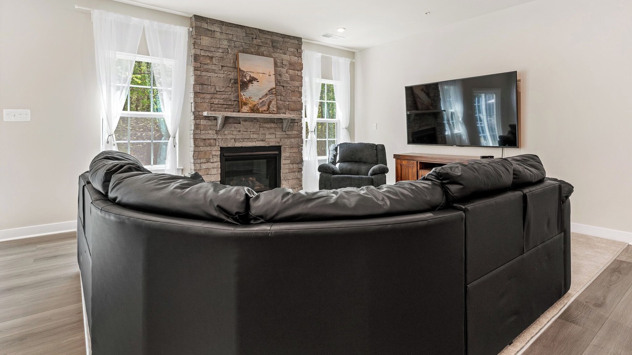 Photo of Livingroom in Bayside
