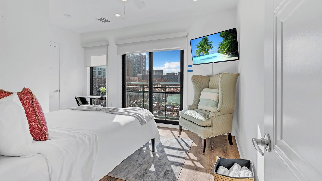 Photo of Bedroom in Downtown Newark