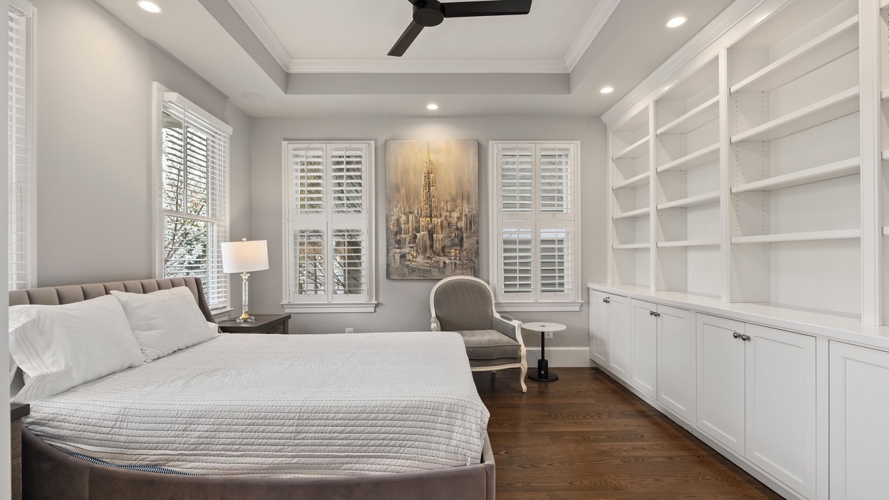 Photo of Bedroom in Virginia Square