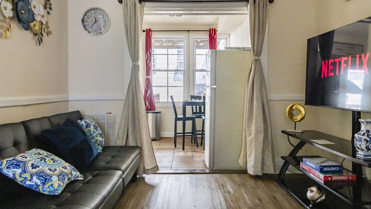 Photo of Livingroom in Brightwood Park