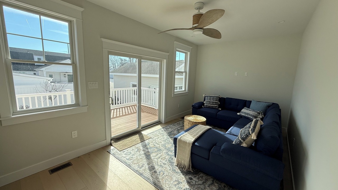 Photo of Livingroom in Lower Township