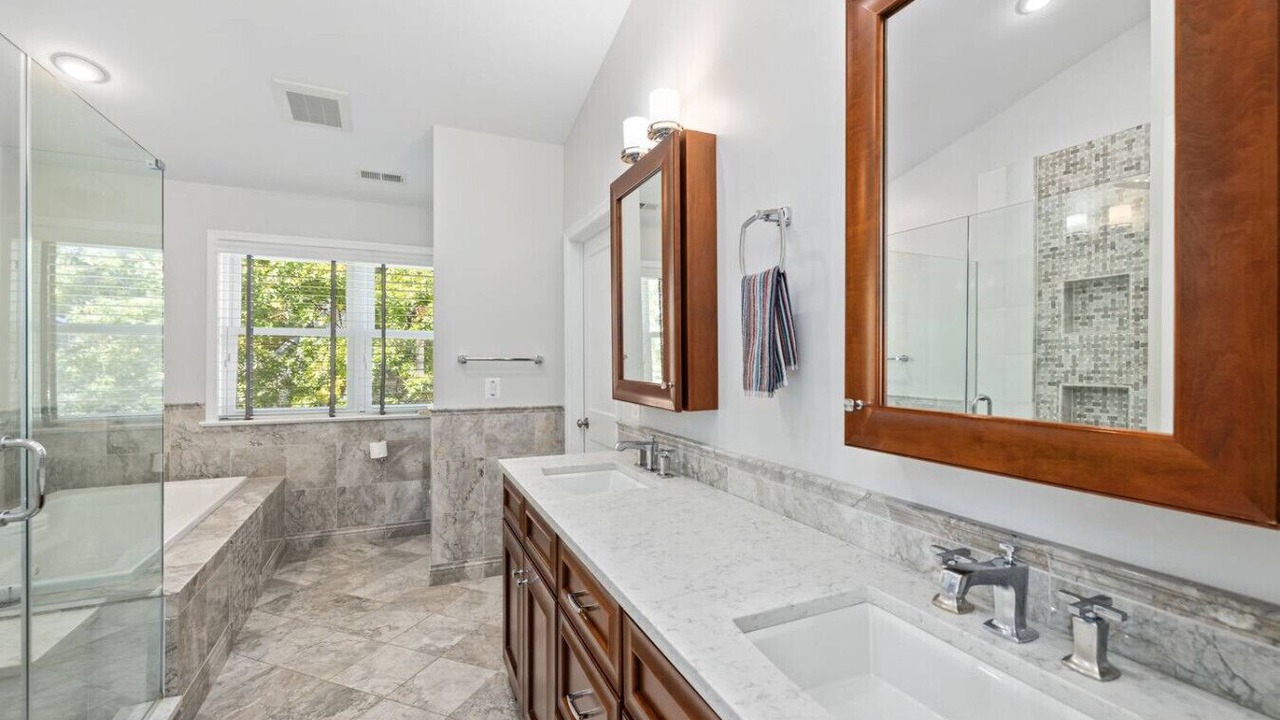 Photo of Bathroom in Arlington