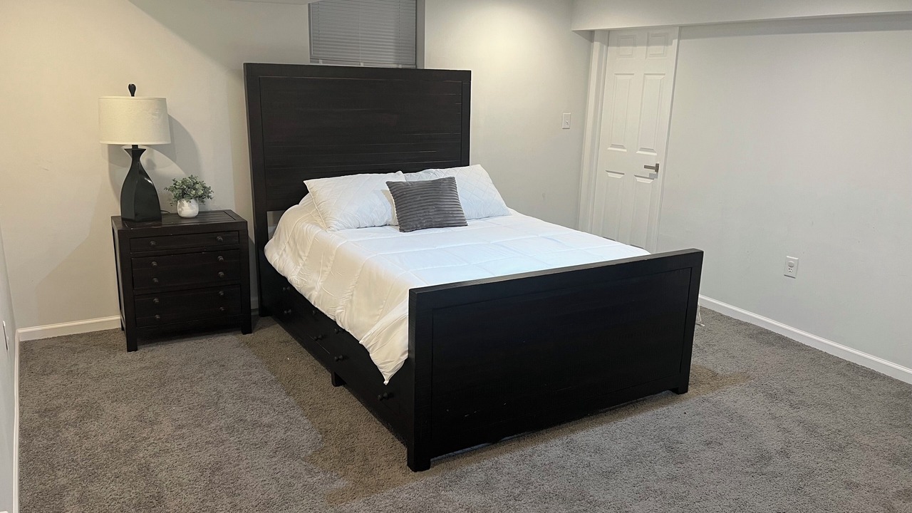 Photo of Bedroom in Plum