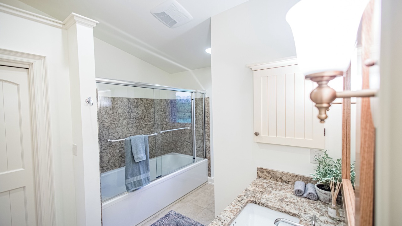 Photo of Bathroom in Canal Fulton