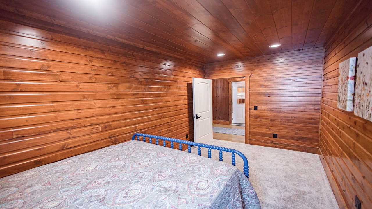 Photo of Bedroom in Canal Fulton