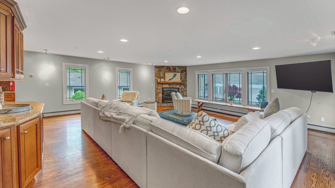 Photo of Livingroom in Lake Mohawk