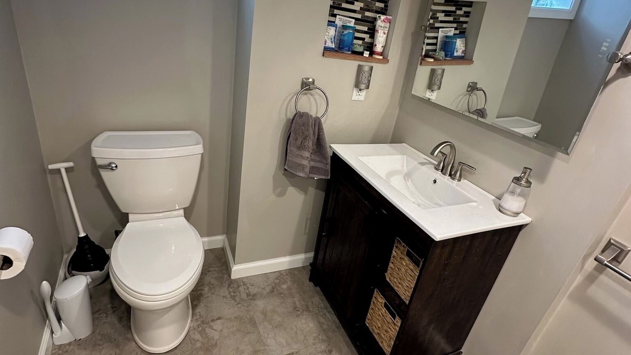 Photo of Bathroom in Oakmont