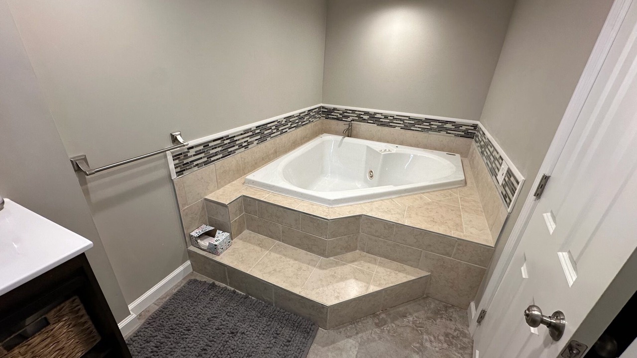 Photo of Bathroom in Oakmont