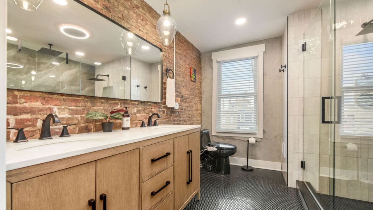 Photo of Bathroom in Central Northside