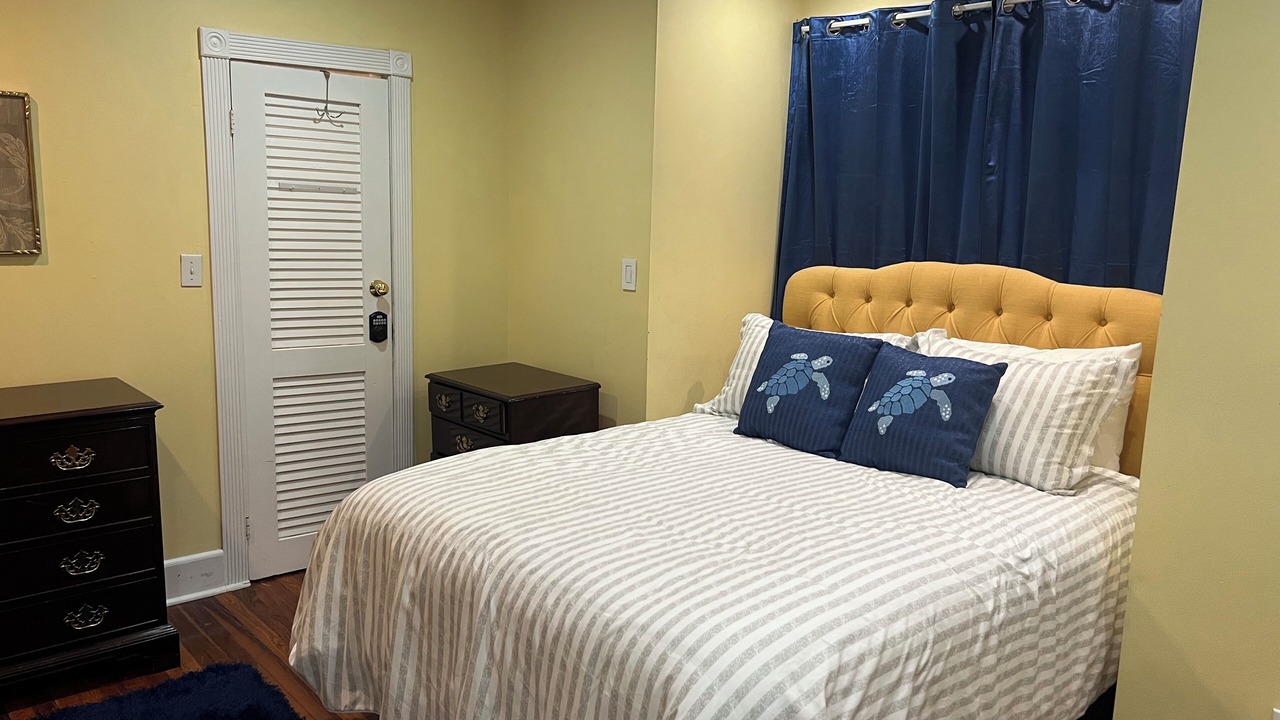 Photo of Bedroom in Long Branch