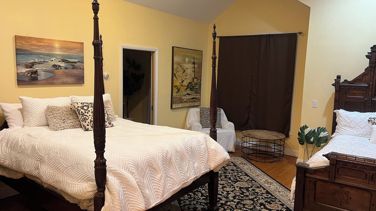 Photo of Bedroom in Long Branch