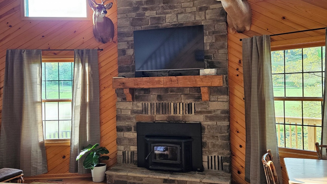 Photo of Livingroom in Newcomerstown