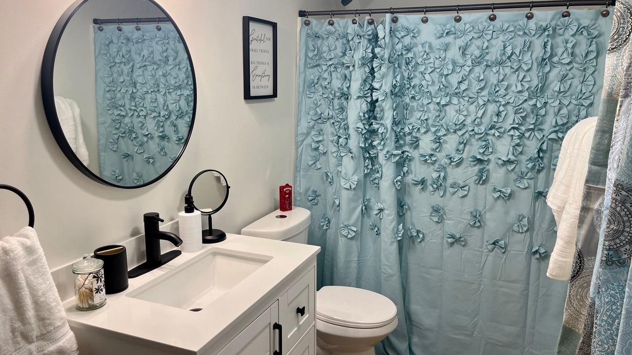 Photo of Bathroom in Royalton