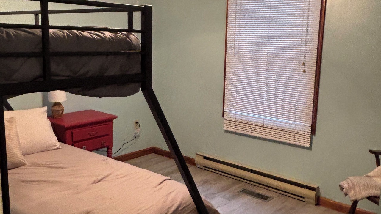 Photo of Bedroom in Lewistown