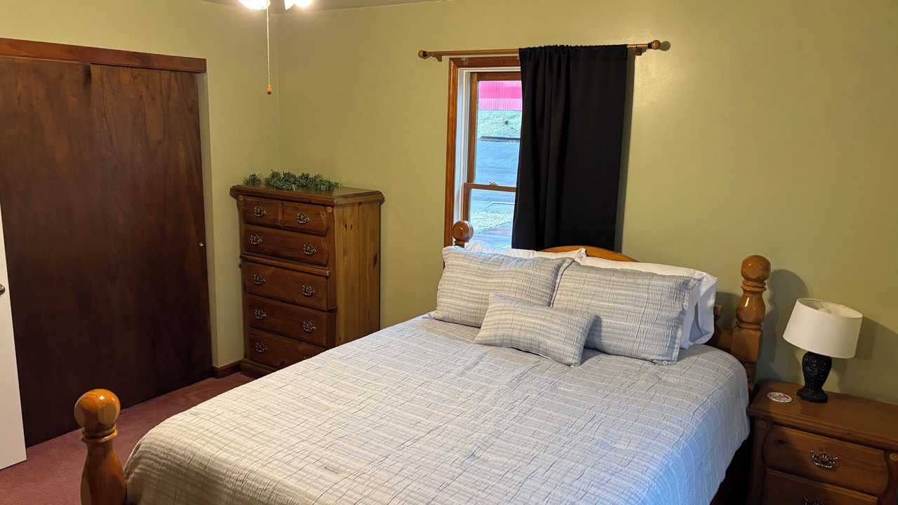 Photo of Bedroom in Lewistown