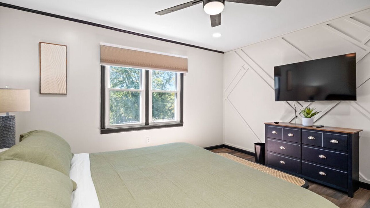 Photo of Bedroom in Russell