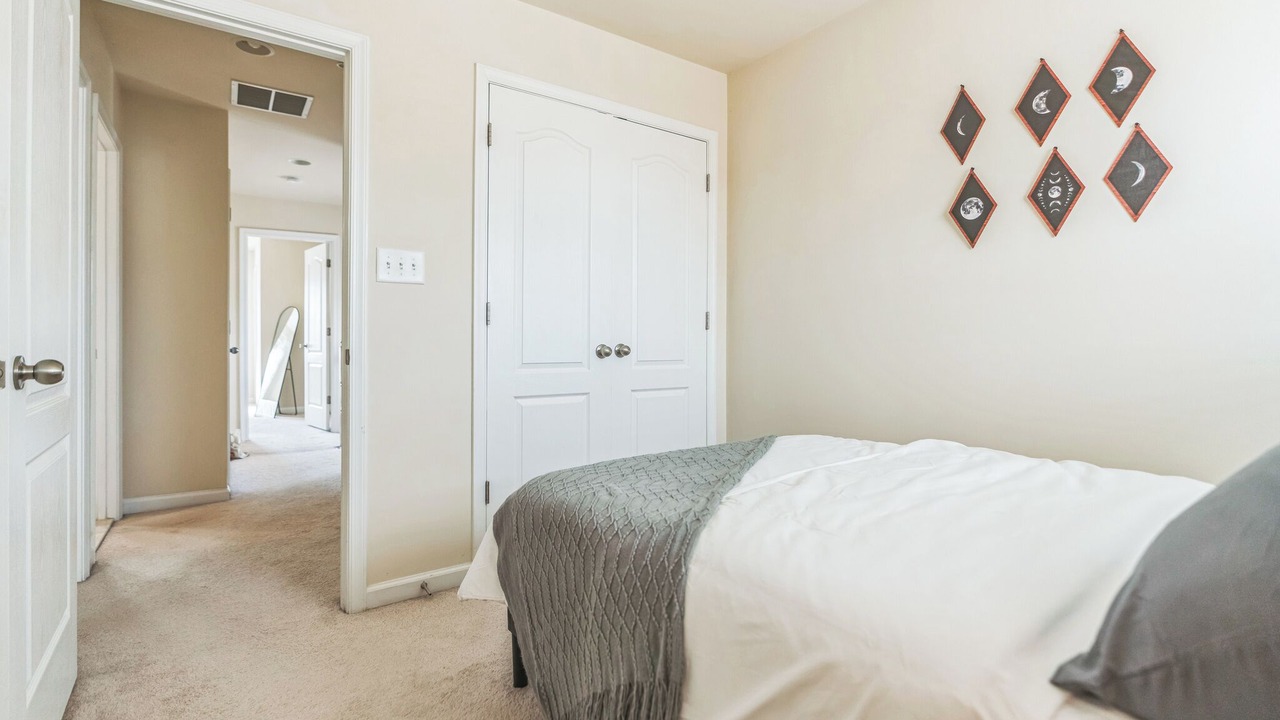 Photo of Bedroom in Elkridge