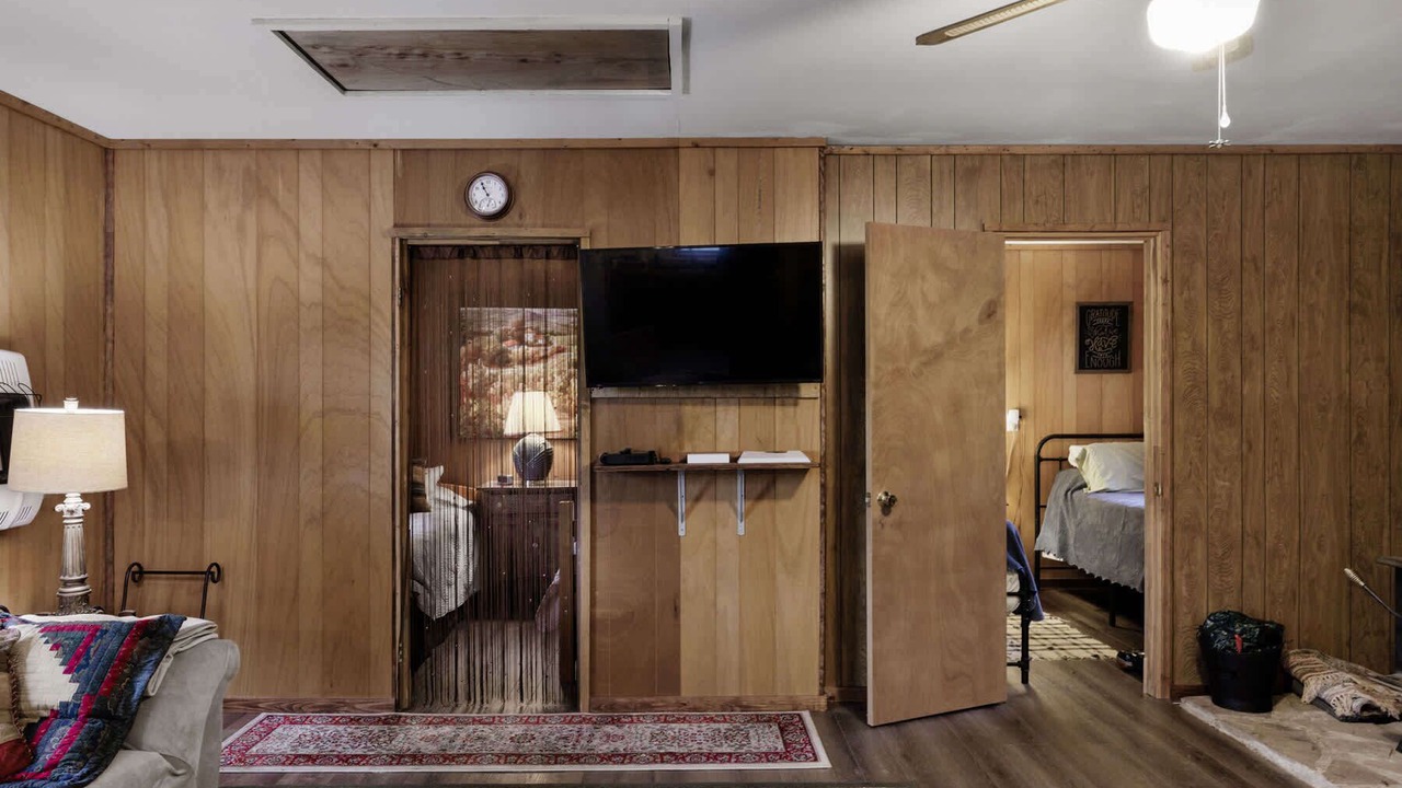 Photo of Bedroom in Points