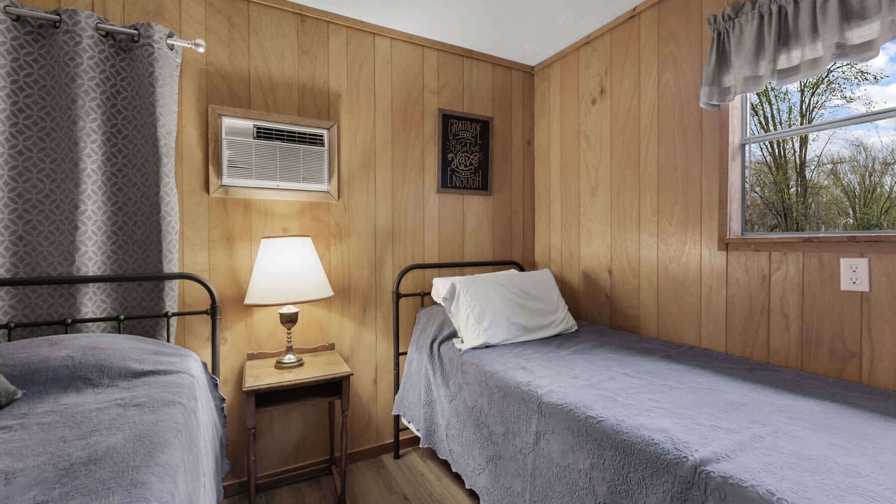 Photo of Bedroom in Points