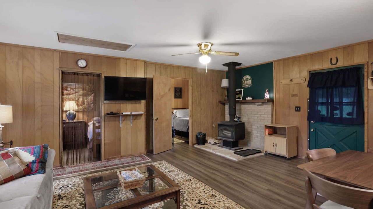 Photo of Livingroom in Points