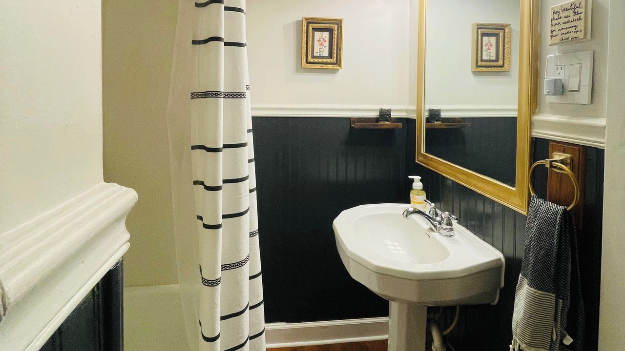Photo of Bathroom in Uniontown