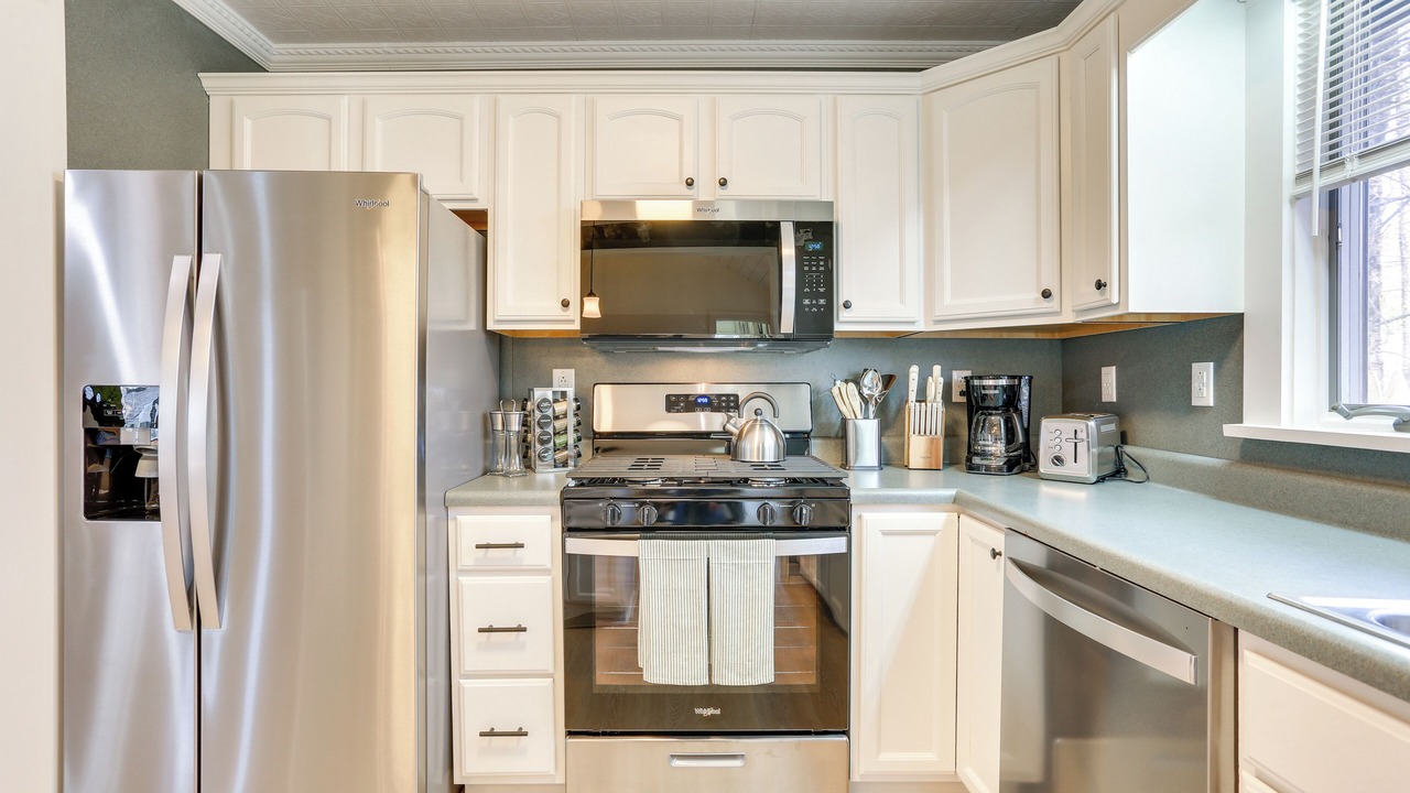 Photo of Kitchen in White Lake