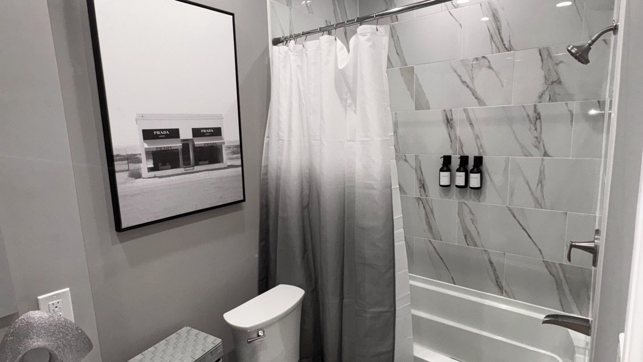 Photo of Bathroom in Near East Columbus