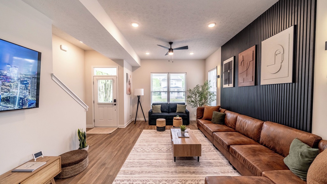 Photo of Livingroom in Cleveland