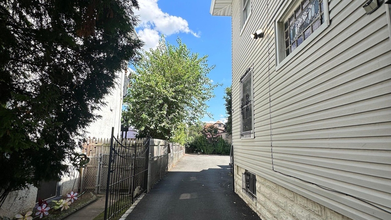 Photo of Outdoor in Elizabeth