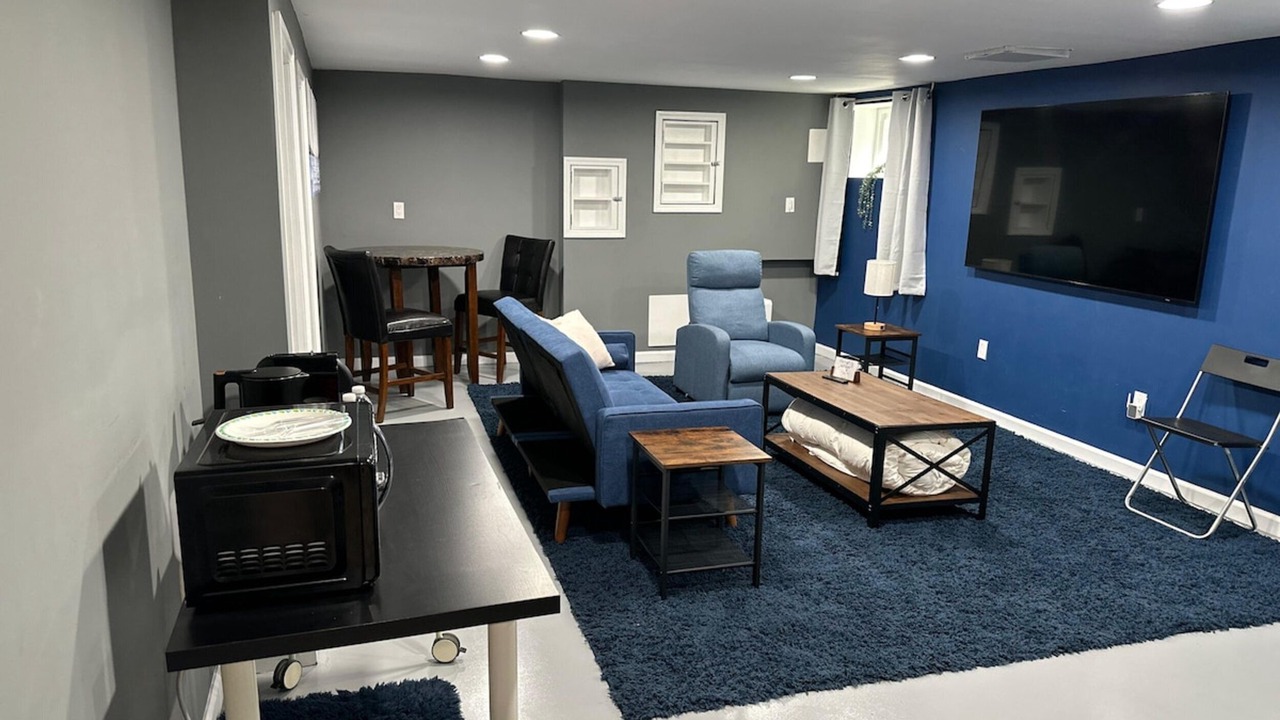 Photo of Livingroom in Elizabeth