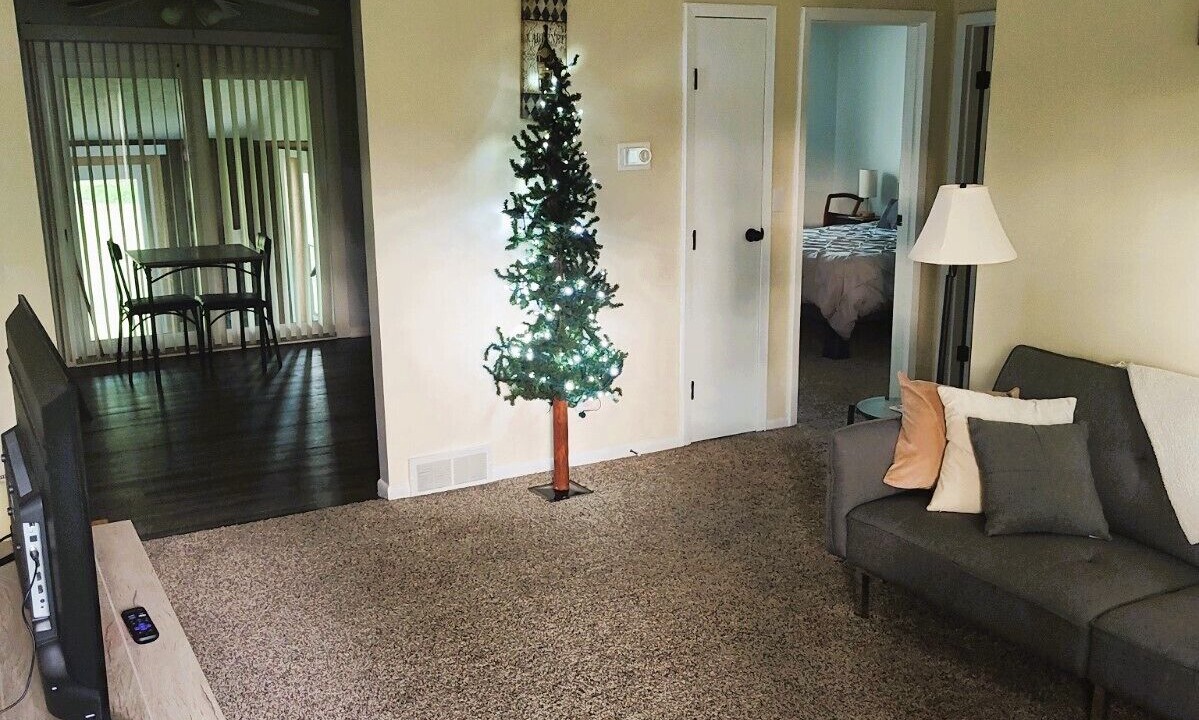Photo of Livingroom in Cortland