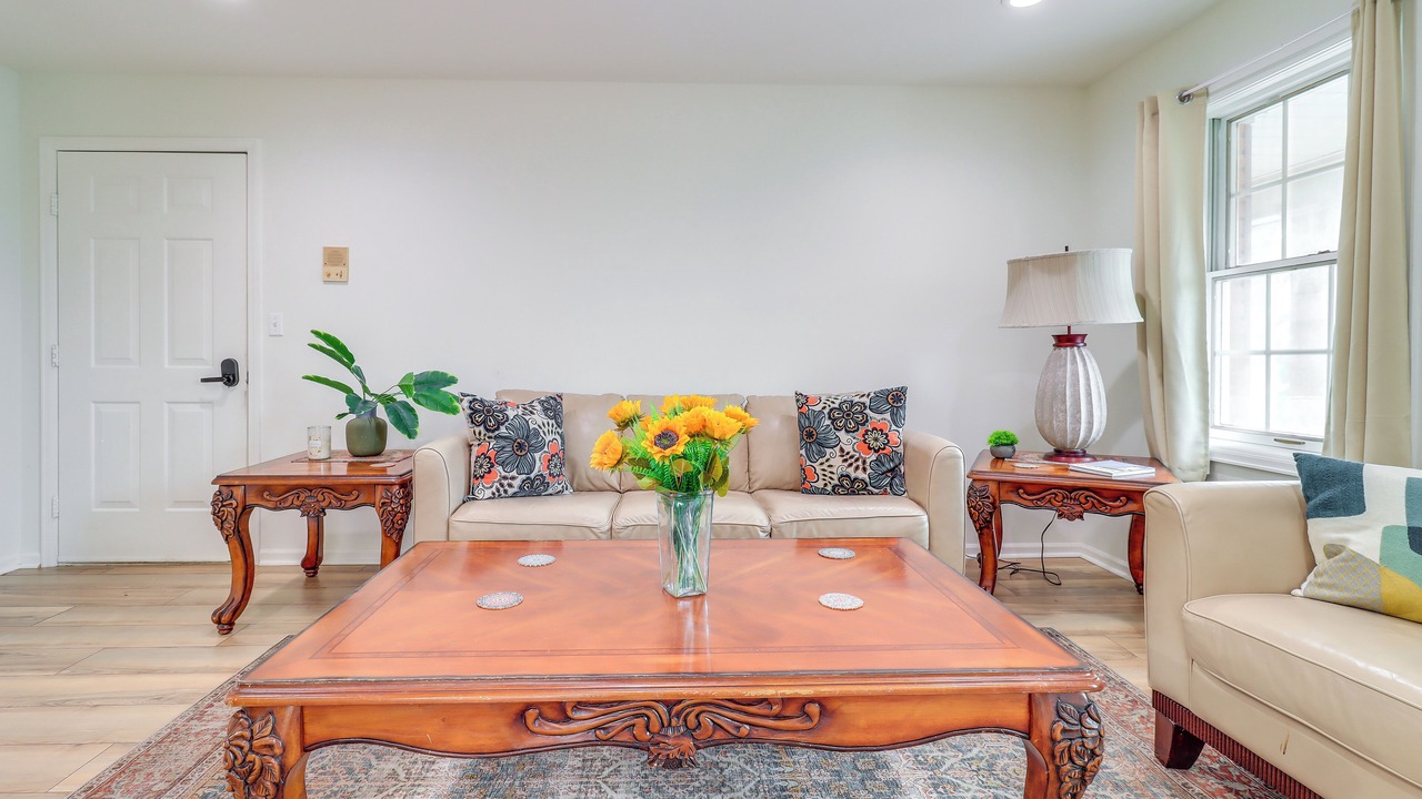 Photo of Livingroom in Bedford