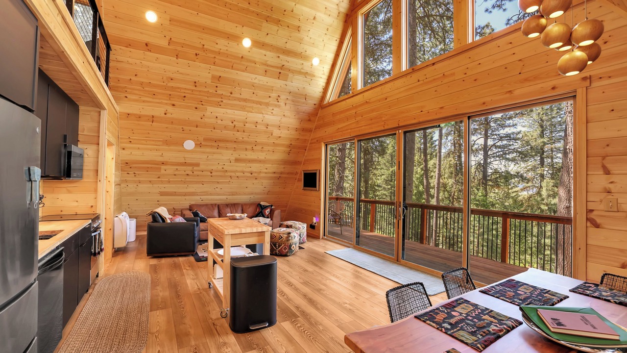 Photo of Livingroom in Cascade