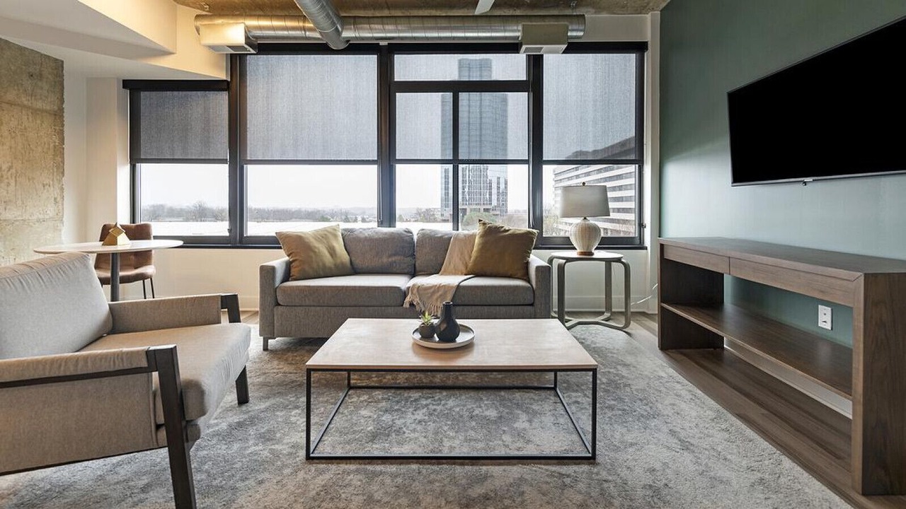 Photo of Livingroom in Baileys Crossroads